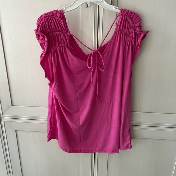 Dear Scarlett Fuchsia Blouse with V-Neck - Picture 5 of 6
